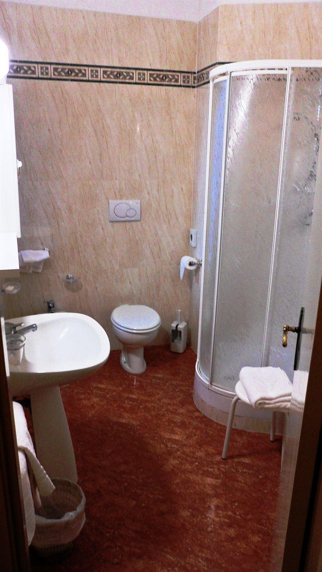 Reali Hotel 3*